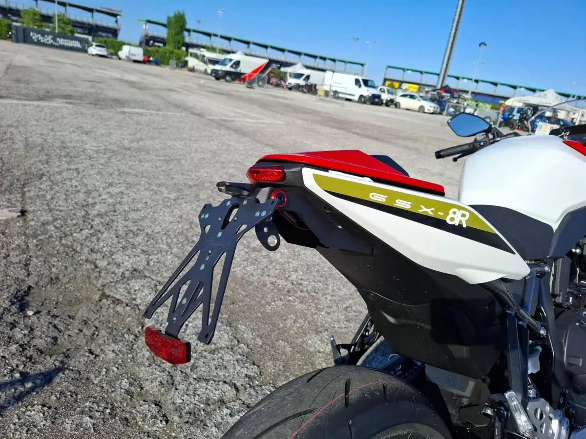 Suzuki GSX-8R Legend Edition (2024) (5)