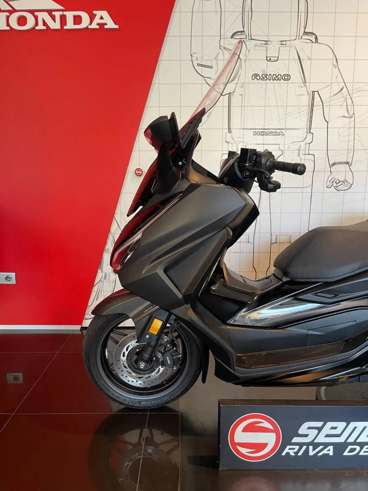 Honda Forza 350 (2022 - 24) (6)