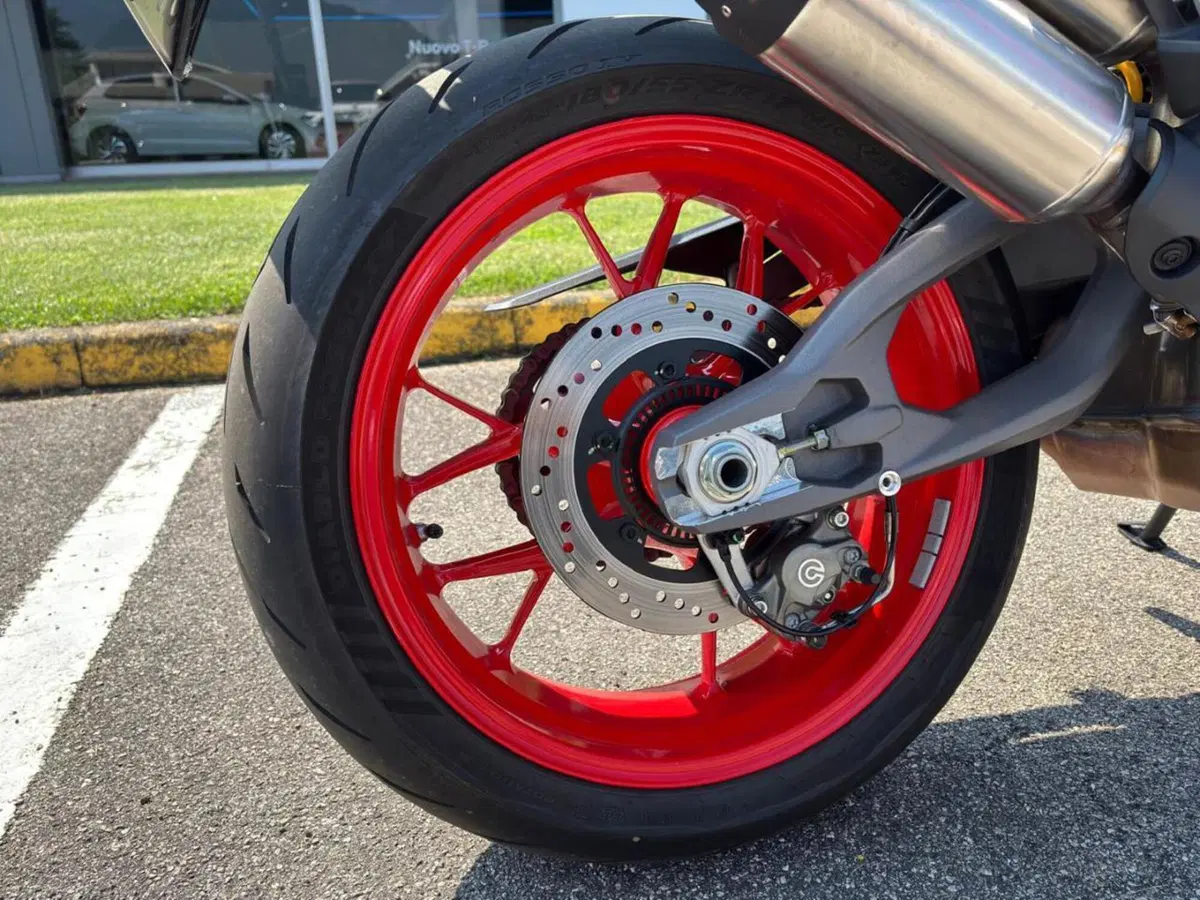 Ducati Monster 890 + (2026) (11)