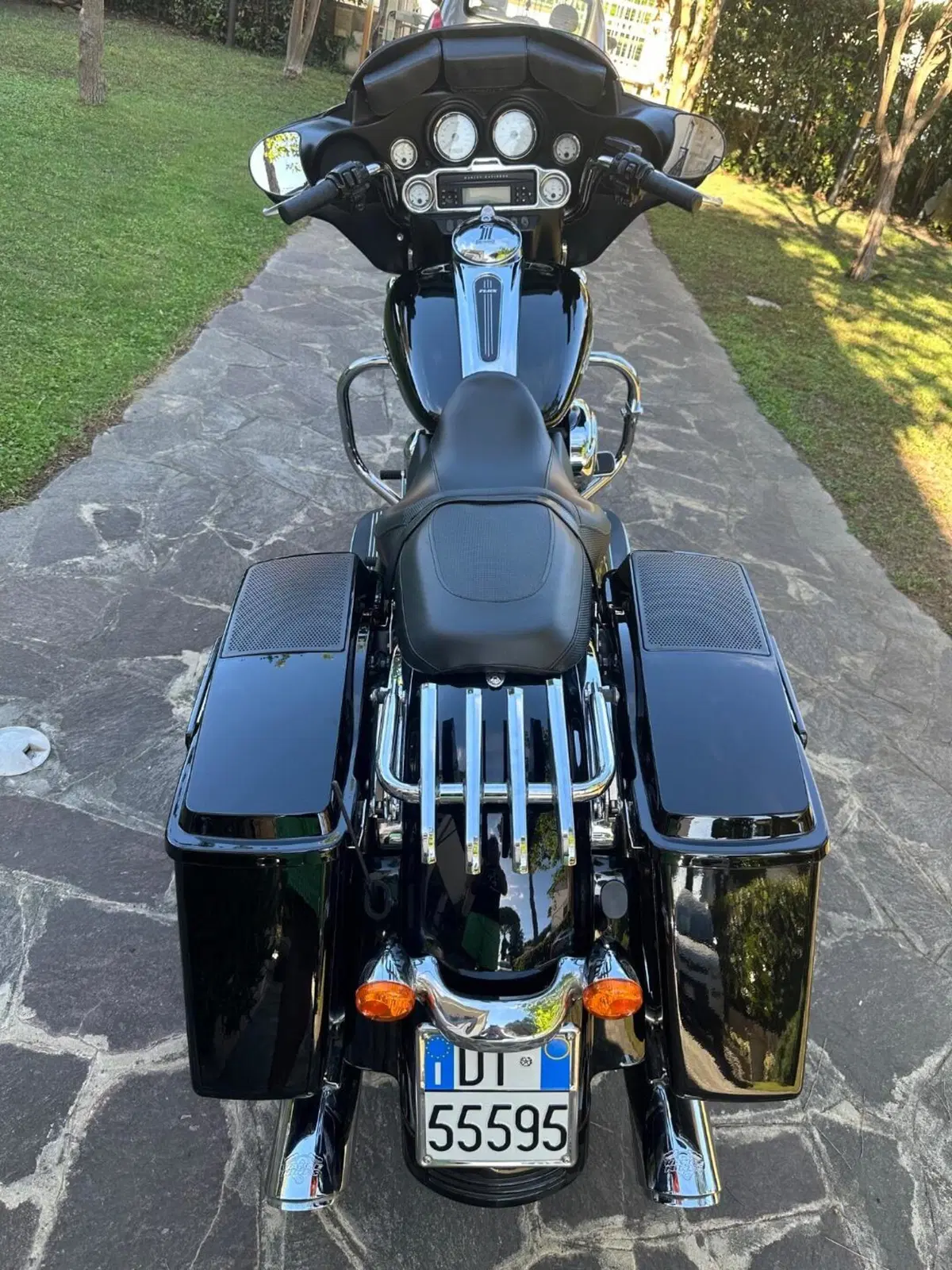 Harley-Davidson 1690 Street Glide (2011 - 13) - FLHX (5)