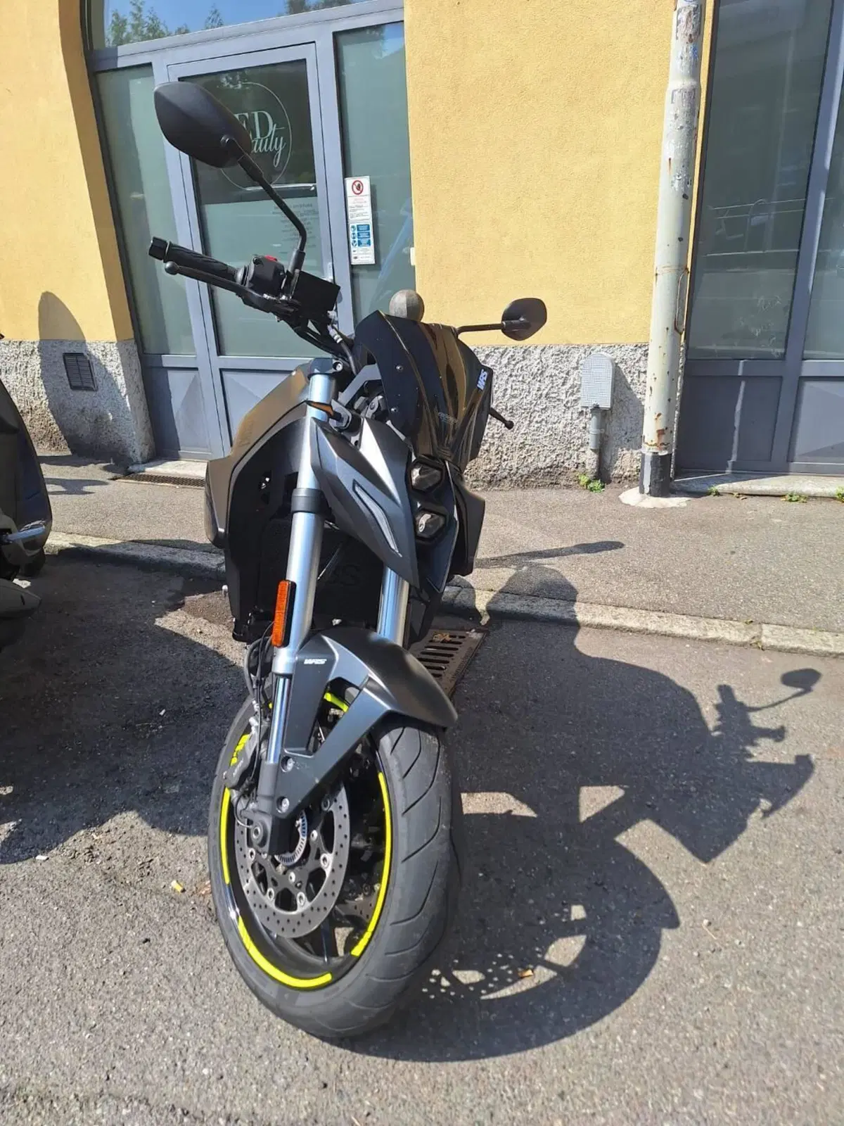 Suzuki GSX-8S (2023 - 24) (3)