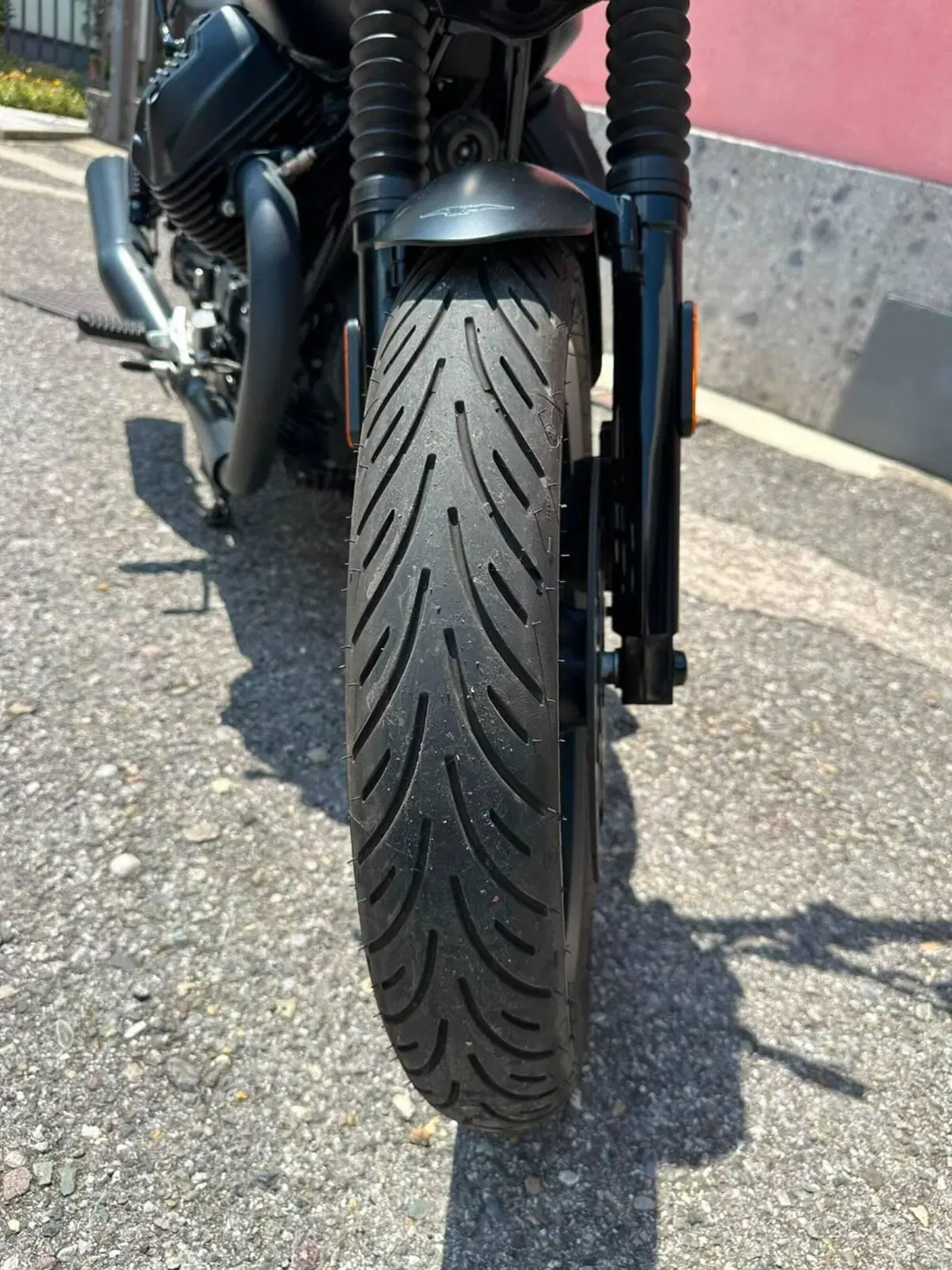 Moto Guzzi V7 Stone (2021 - 24) (7)