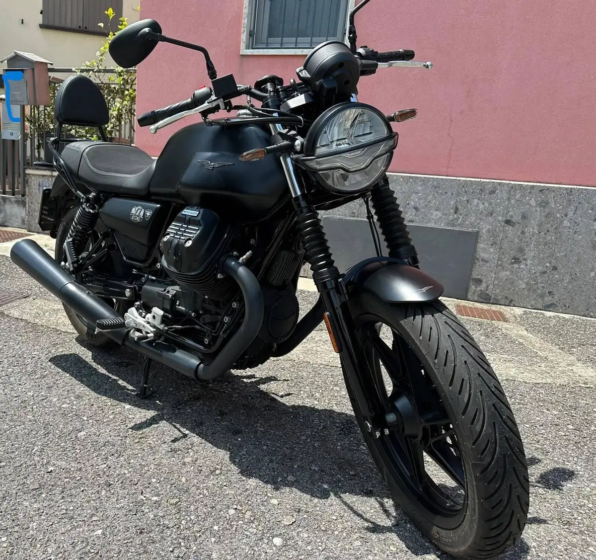 Moto Guzzi V7 Stone (2021 - 24) (16)