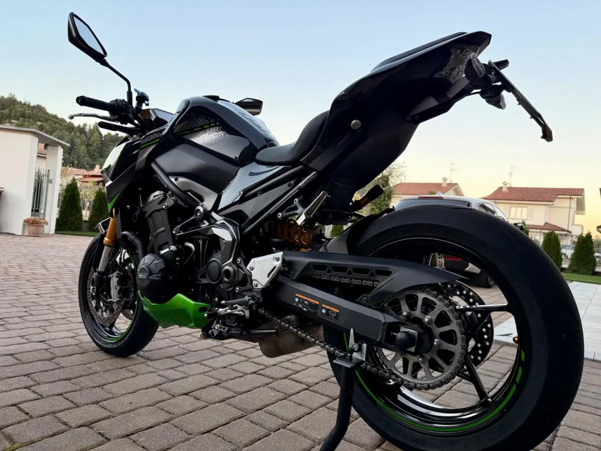 Kawasaki Z 900 SE (2022 - 24)