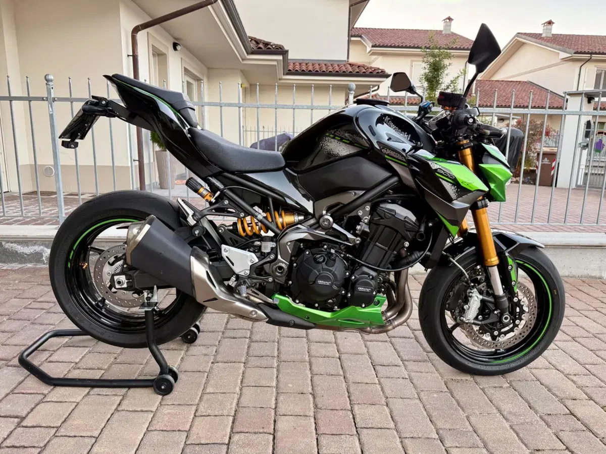 Kawasaki Z 900 SE (2022 - 24) (3)