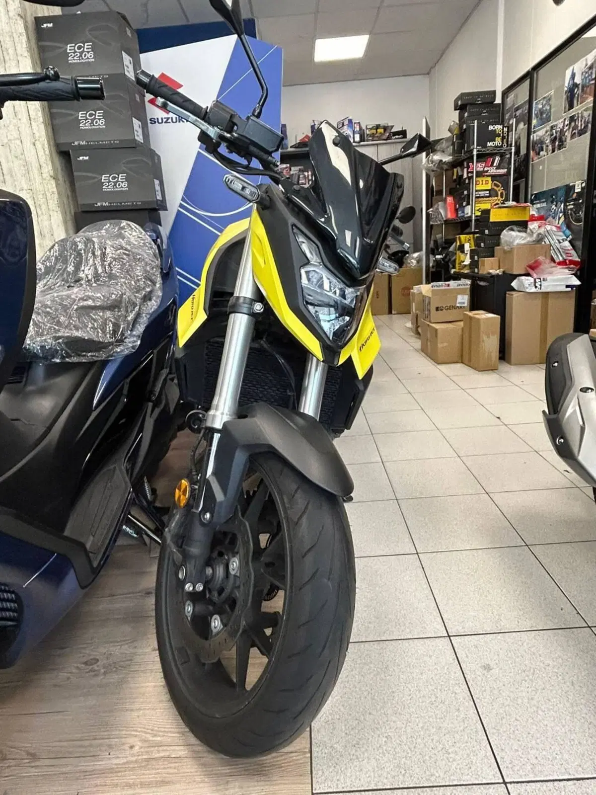 Honda CB 750 Hornet (2023 - 24)