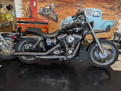 Harley-Davidson 1584 Super Glide Custom (2008 - 13) - FXDC usata