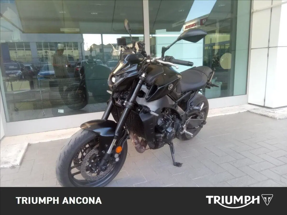 Yamaha MT-09 (2021 - 23) (4)