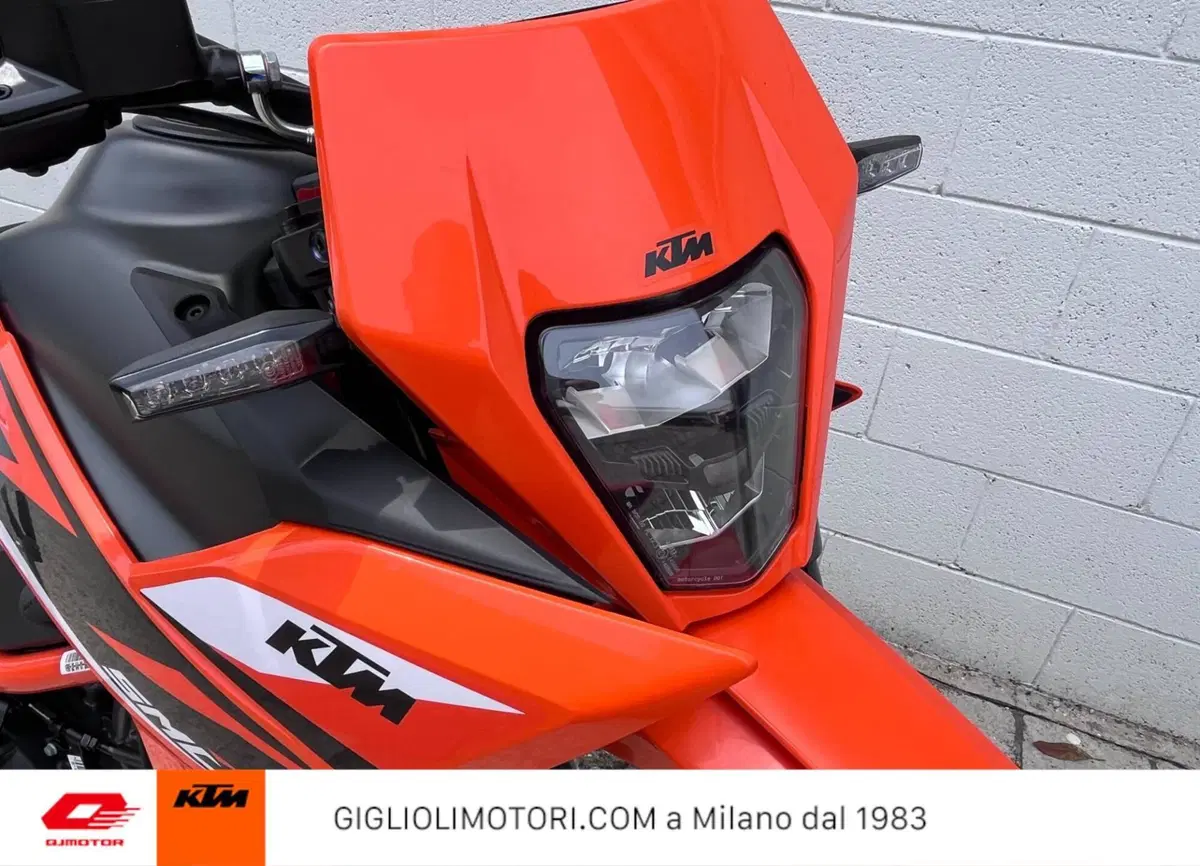 KTM 125 SMC R (2025 - 26) (5)