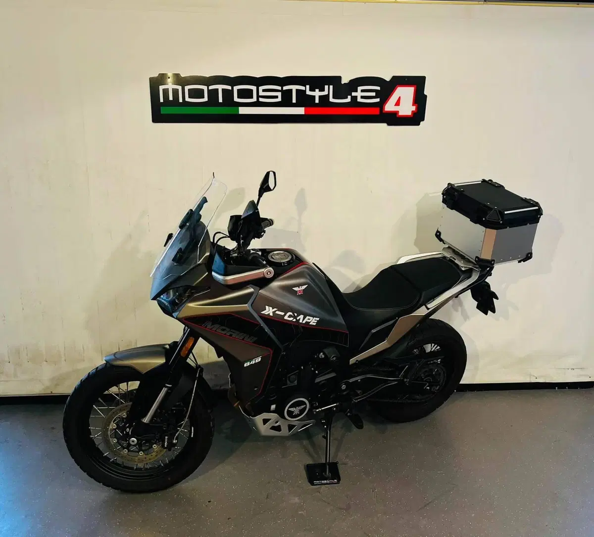 Moto Morini X-Cape 650 (2021 - 26) (2)