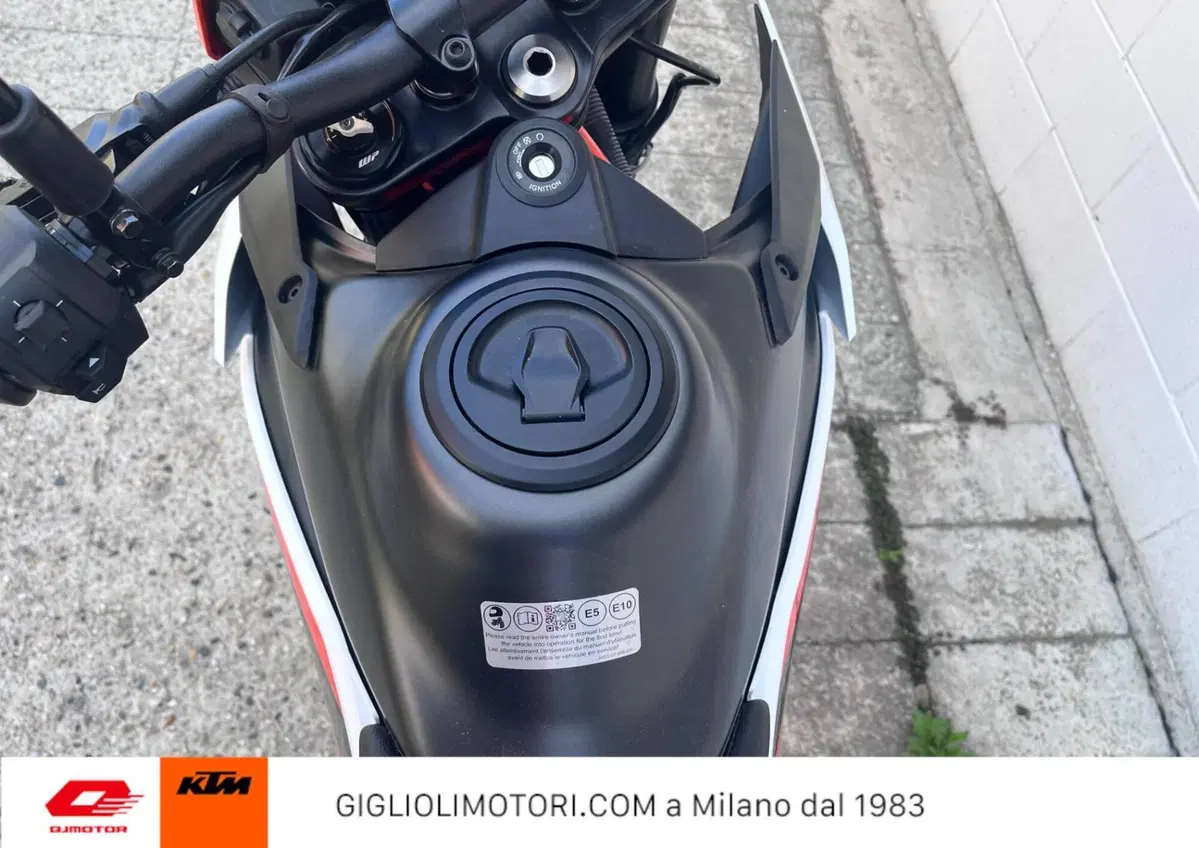 KTM 390 SMC R (2025 - 26) (7)
