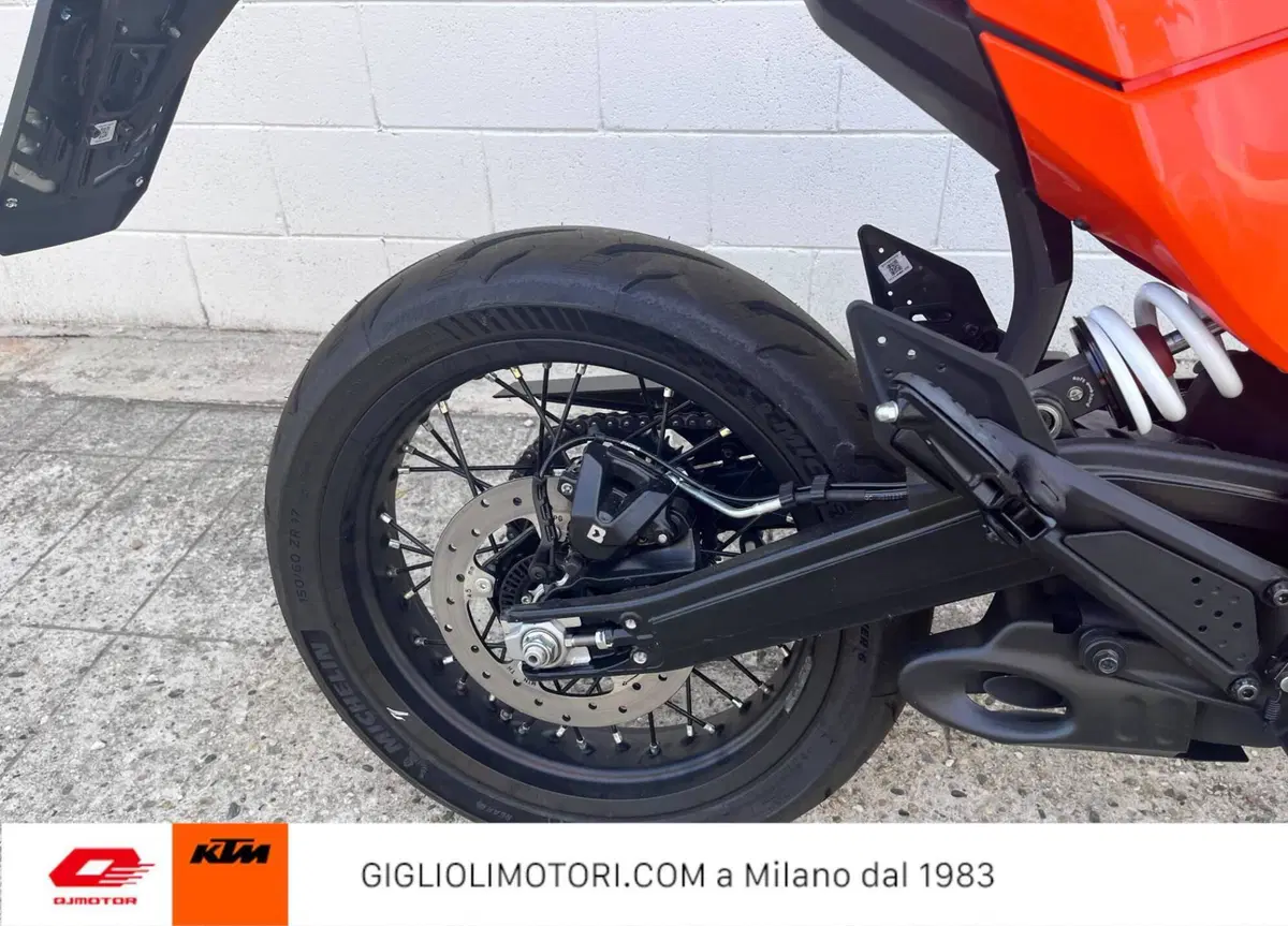 KTM 390 SMC R (2025 - 26) (9)