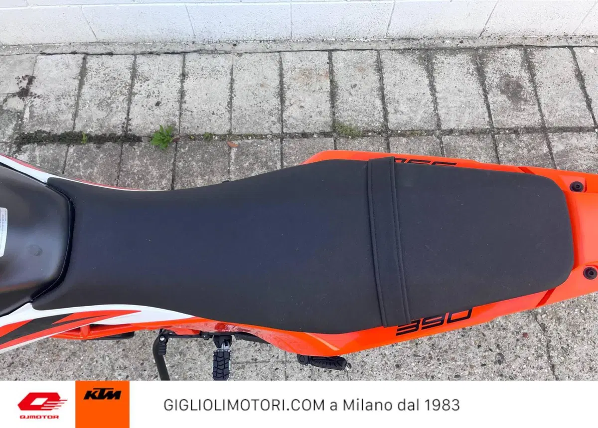 KTM 390 SMC R (2025 - 26) (10)