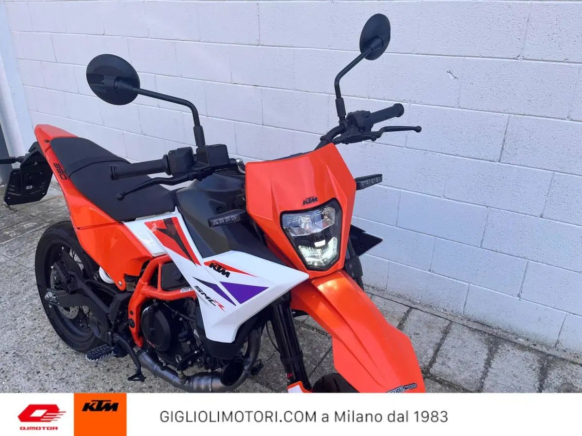 KTM 390 SMC R (2025 - 26) (3)
