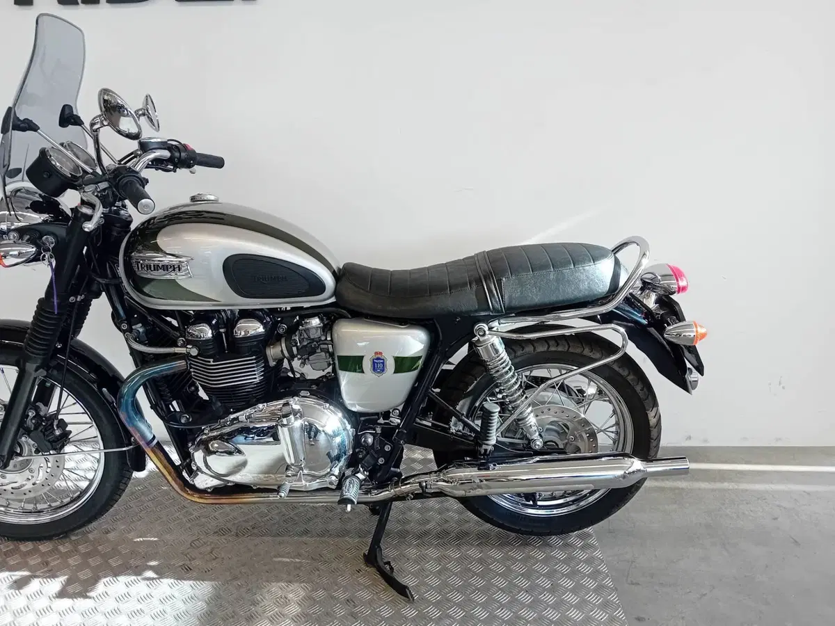 Triumph Bonneville T100 (2008 - 16) (5)