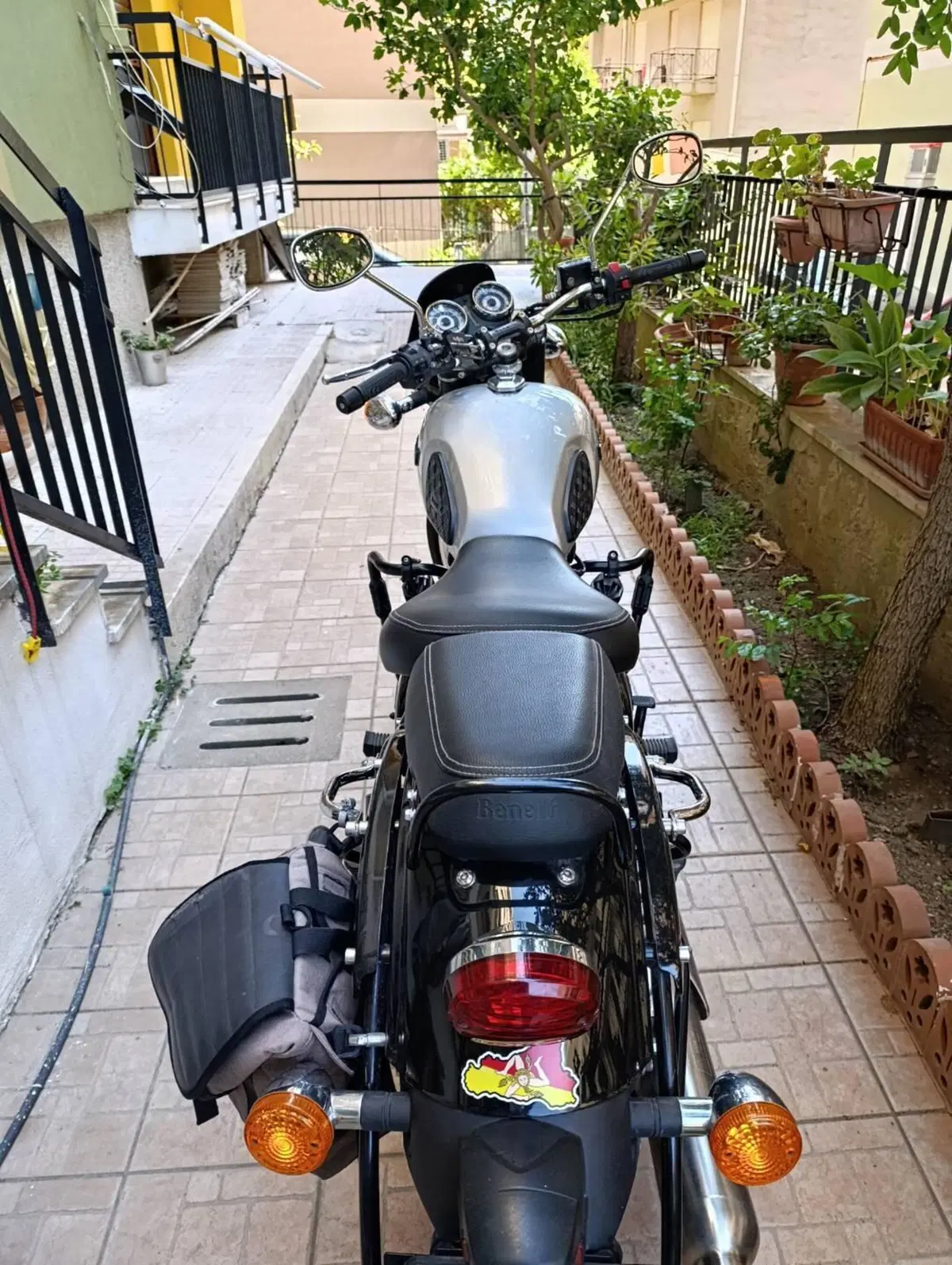 Benelli Imperiale 400 (2021 - 25) (2)