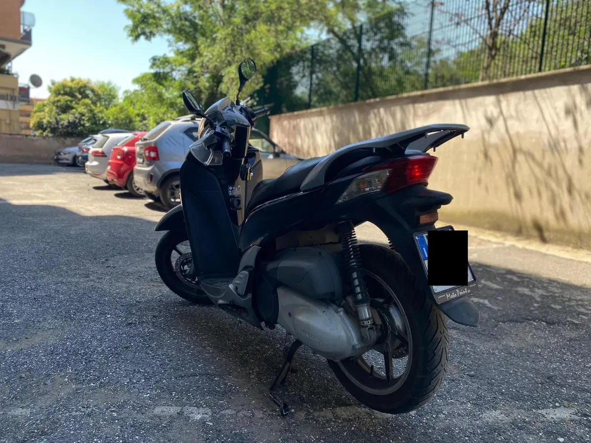Honda SH 300 i (2011 - 14) (7)