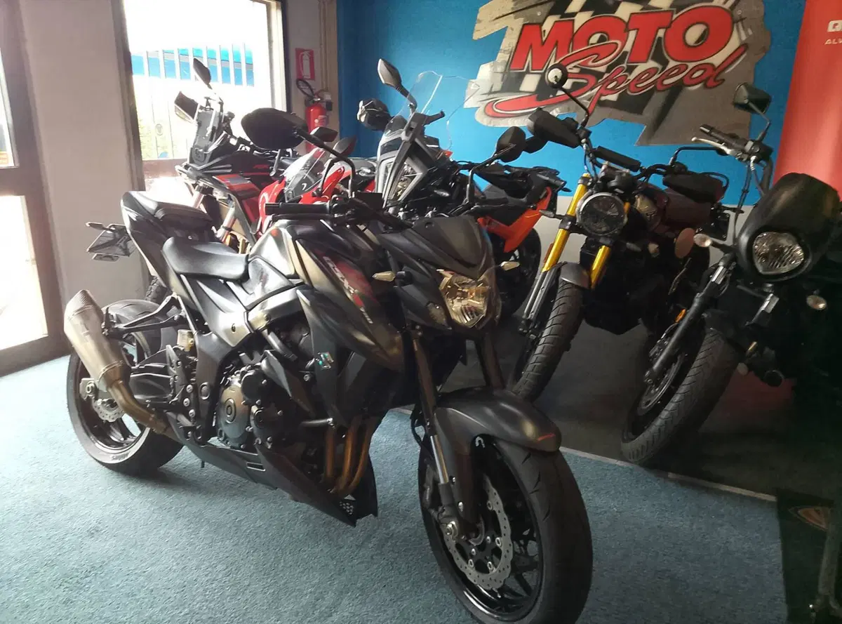 Suzuki GSX R 750 (2011 - 17) (6)