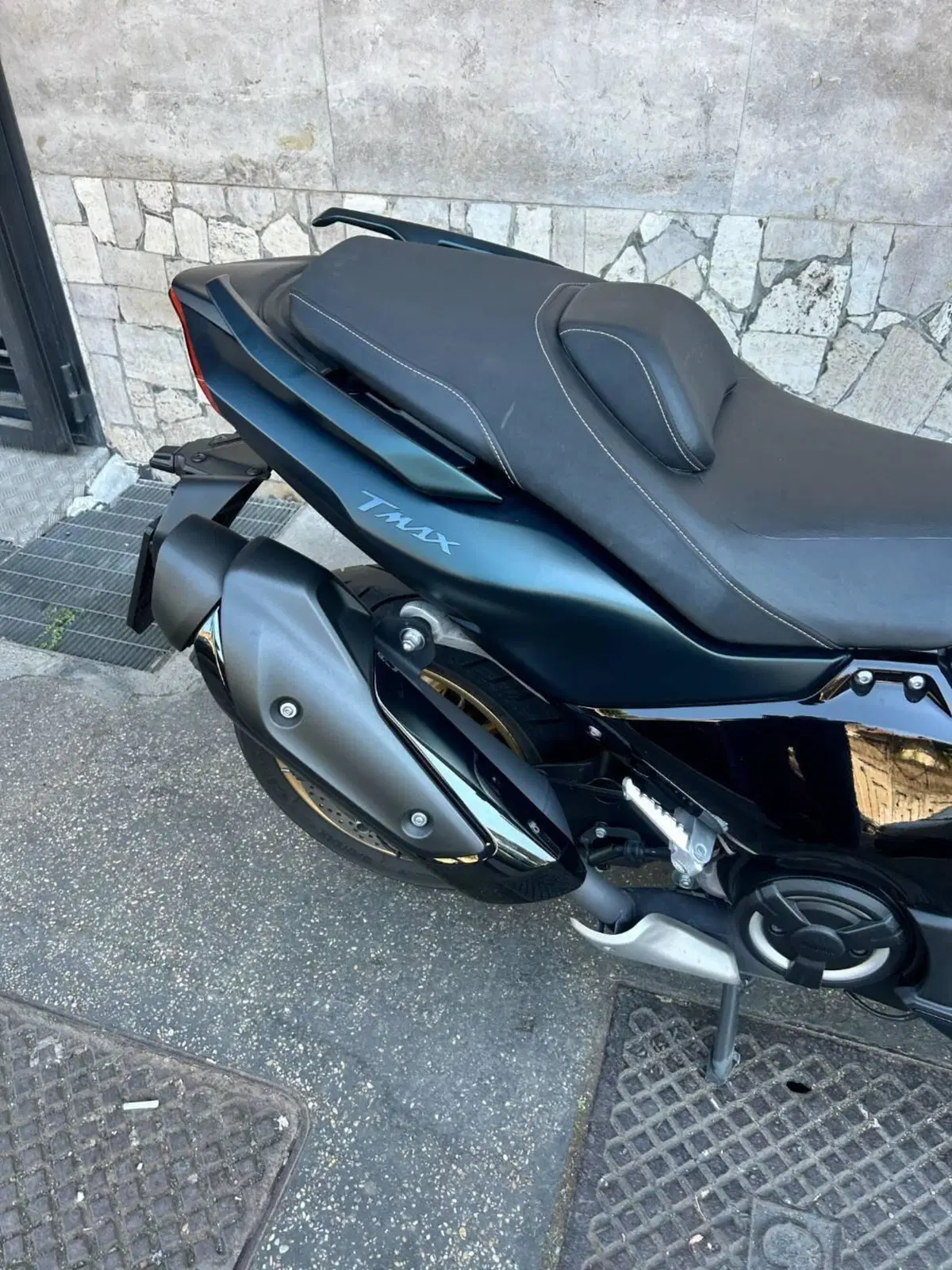 Yamaha T-Max 560 Tech Max (2022 - 24) (5)