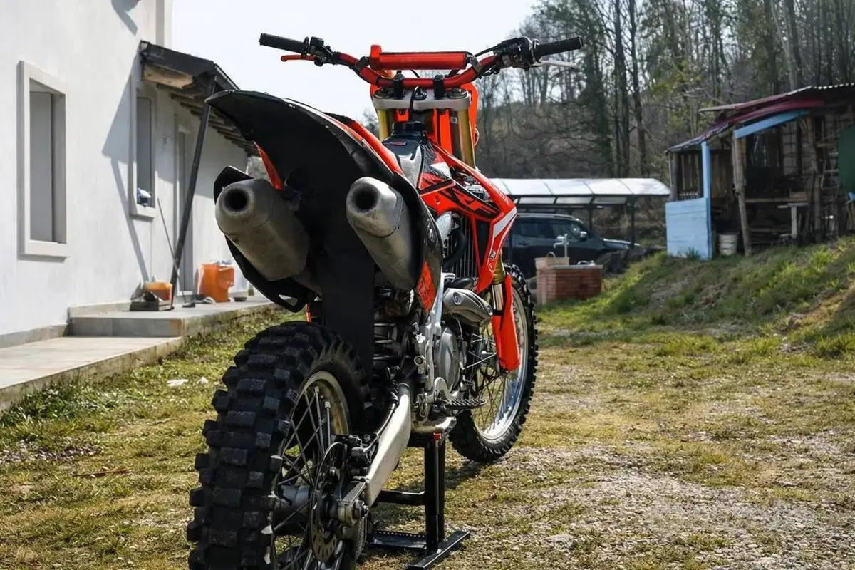 Honda CRF 450R (2014) (5)