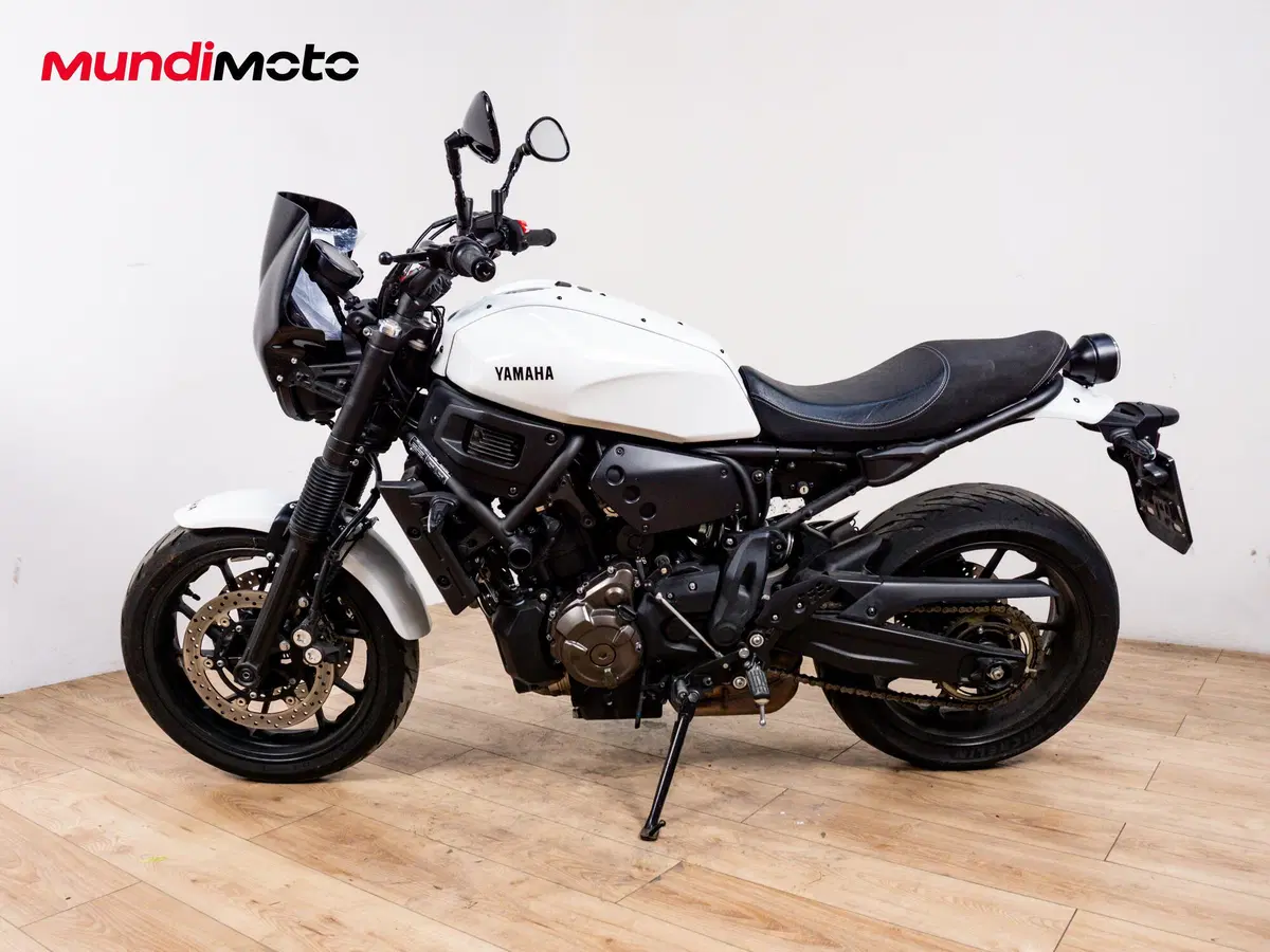 Yamaha XSR 700 (2021) (6)