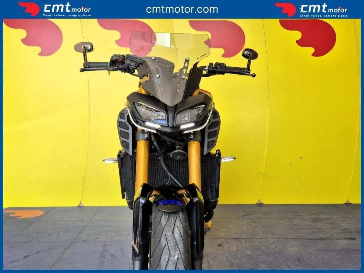 Yamaha MT-09 SP (2021 - 23) (6)