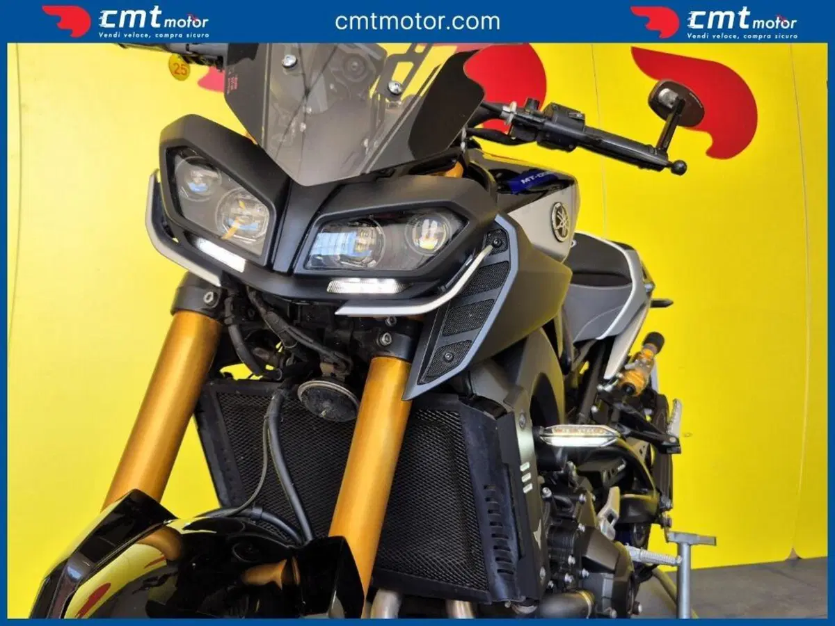 Yamaha MT-09 SP (2021 - 23) (7)