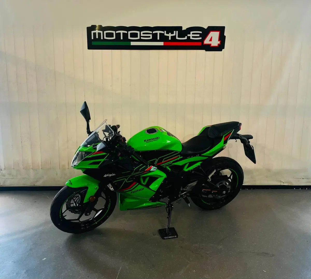 Kawasaki Ninja 125 (2025 - 26) (2)