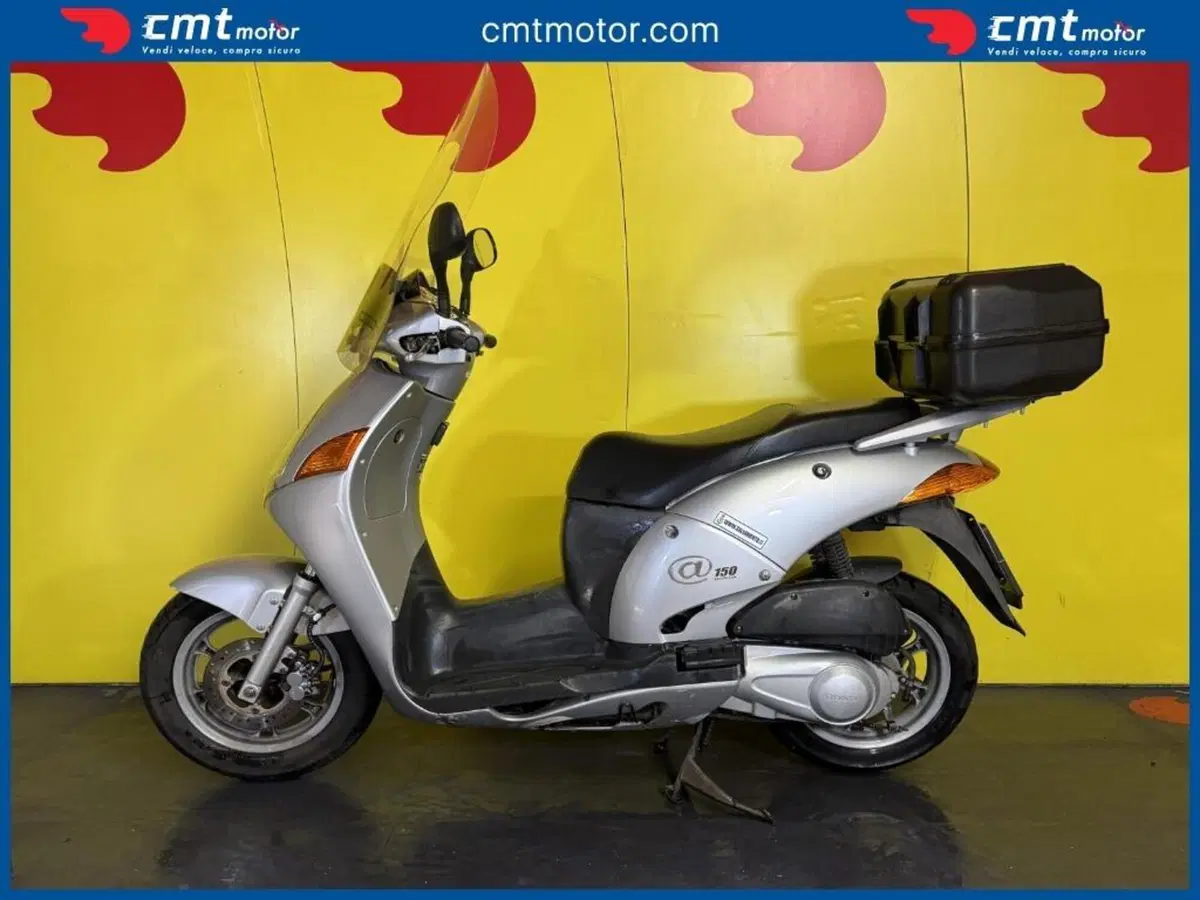 Honda SH 150 (2000 - 06) (3)