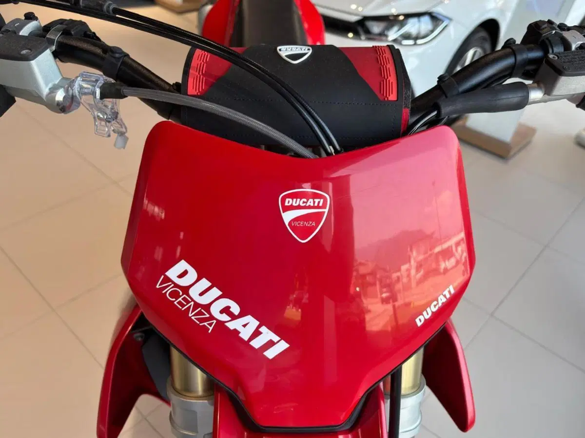 Ducati Desmo450 MX (2026) (8)