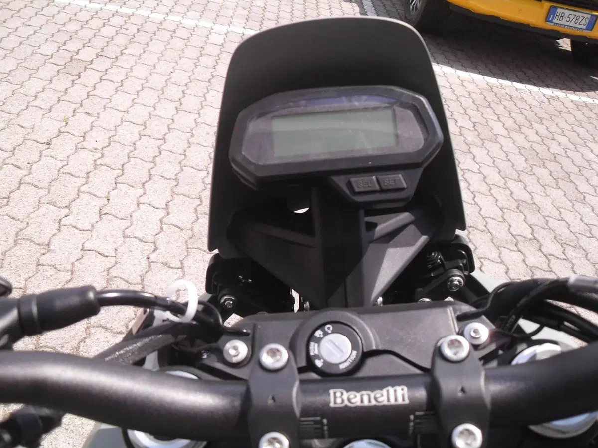 Benelli BKX 300 (2026) (4)