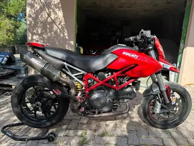 Ducati Hypermotard 796 (2012) usata