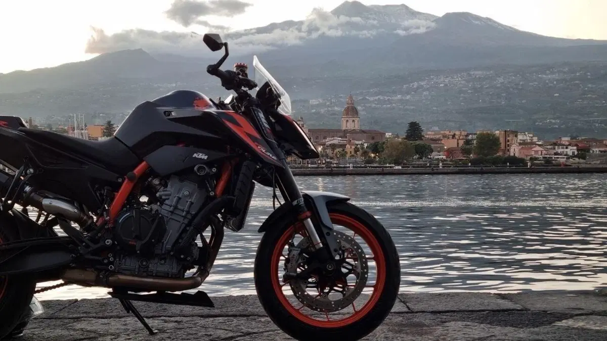 KTM 890 Duke R (2022 - 23) (3)