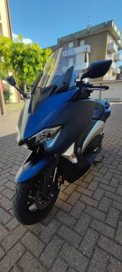 Yamaha T-Max 530 DX (2017 - 19) usata