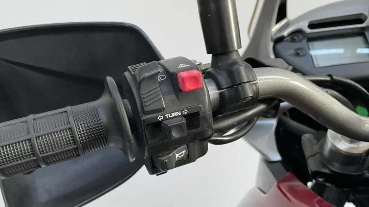 Honda Transalp XL 700 V (2007 - 2013) (9)