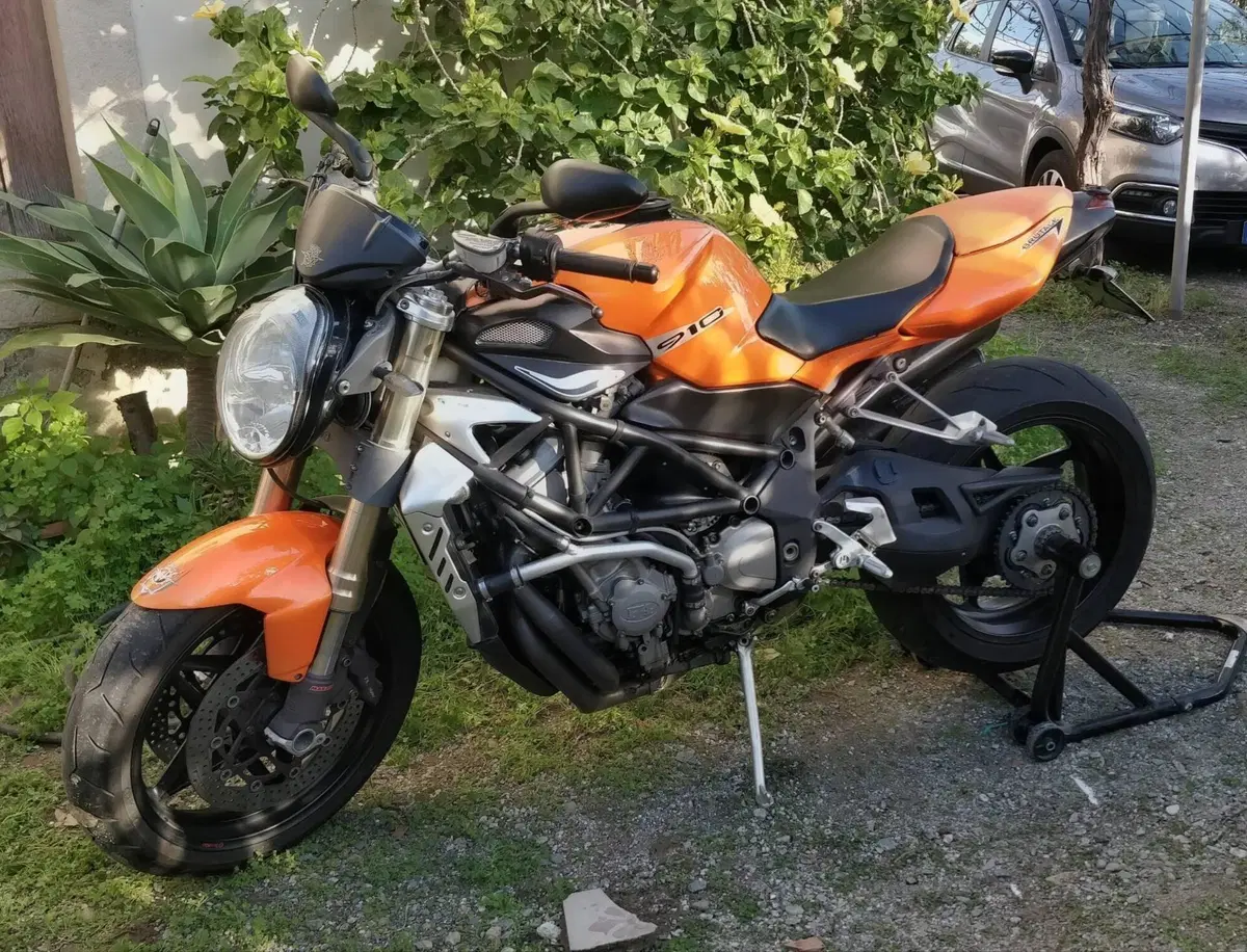 MV Agusta Brutale 910 S (2005 - 11) (2)