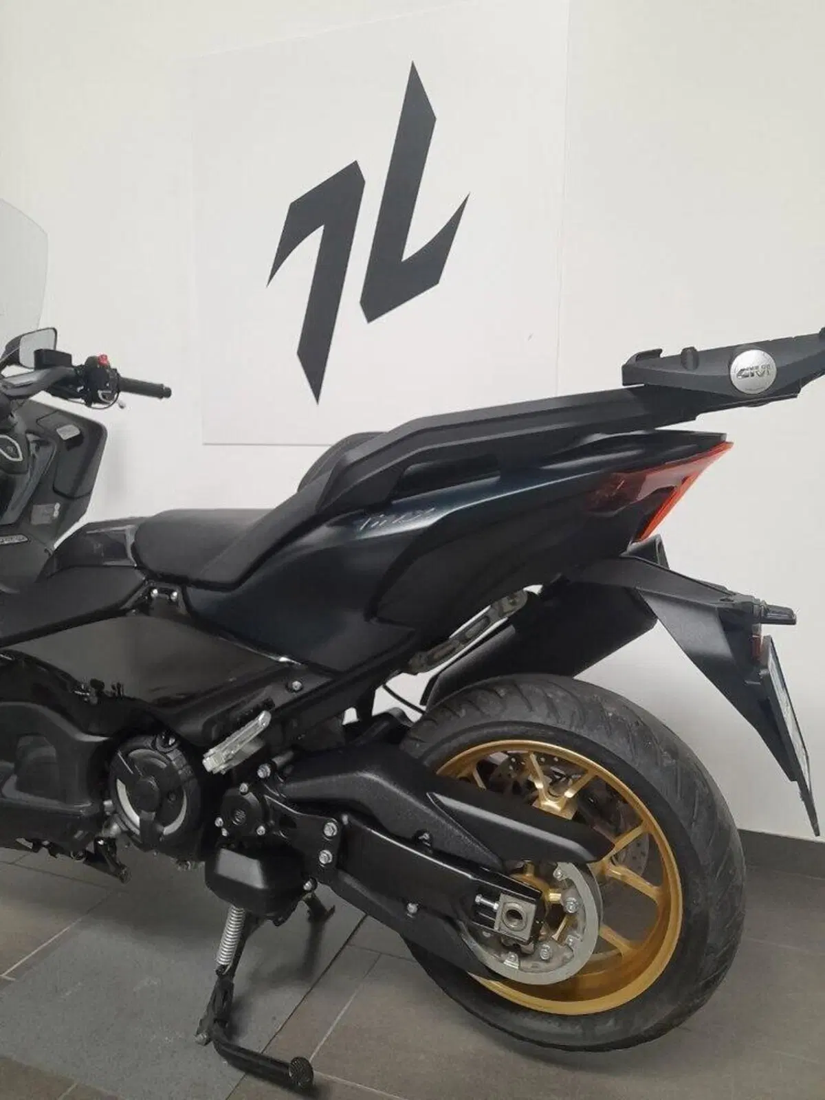 Yamaha T-Max 560 Tech Max (2022 - 24) (4)