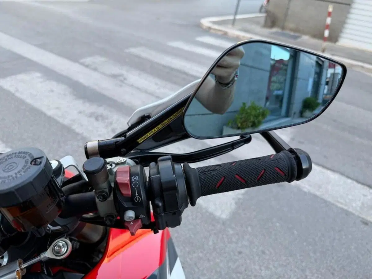 Ducati Hypermotard 950 SP (2022 - 25) (11)