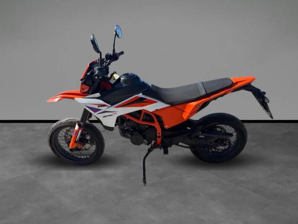 KTM 390 SMC R (2025 - 26) (2)