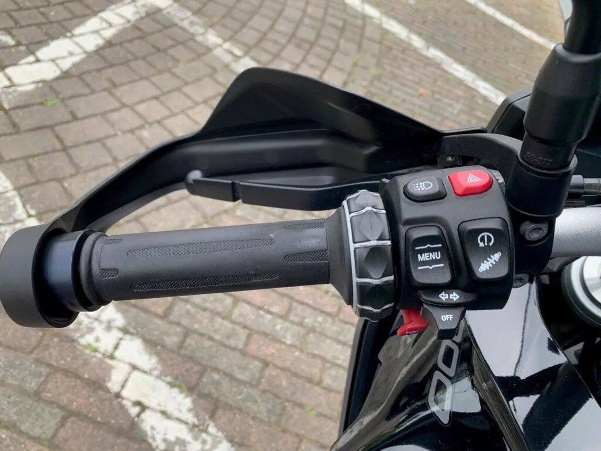 Bmw F 900 XR (2020 - 24) (12)