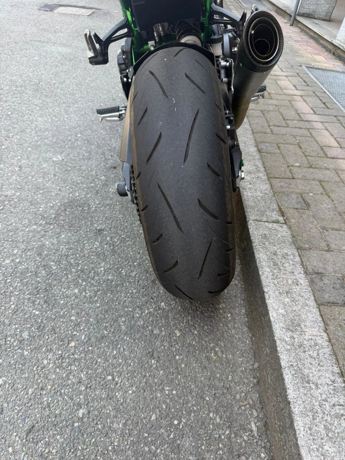 Kawasaki Z 900 (2021 - 24) (4)