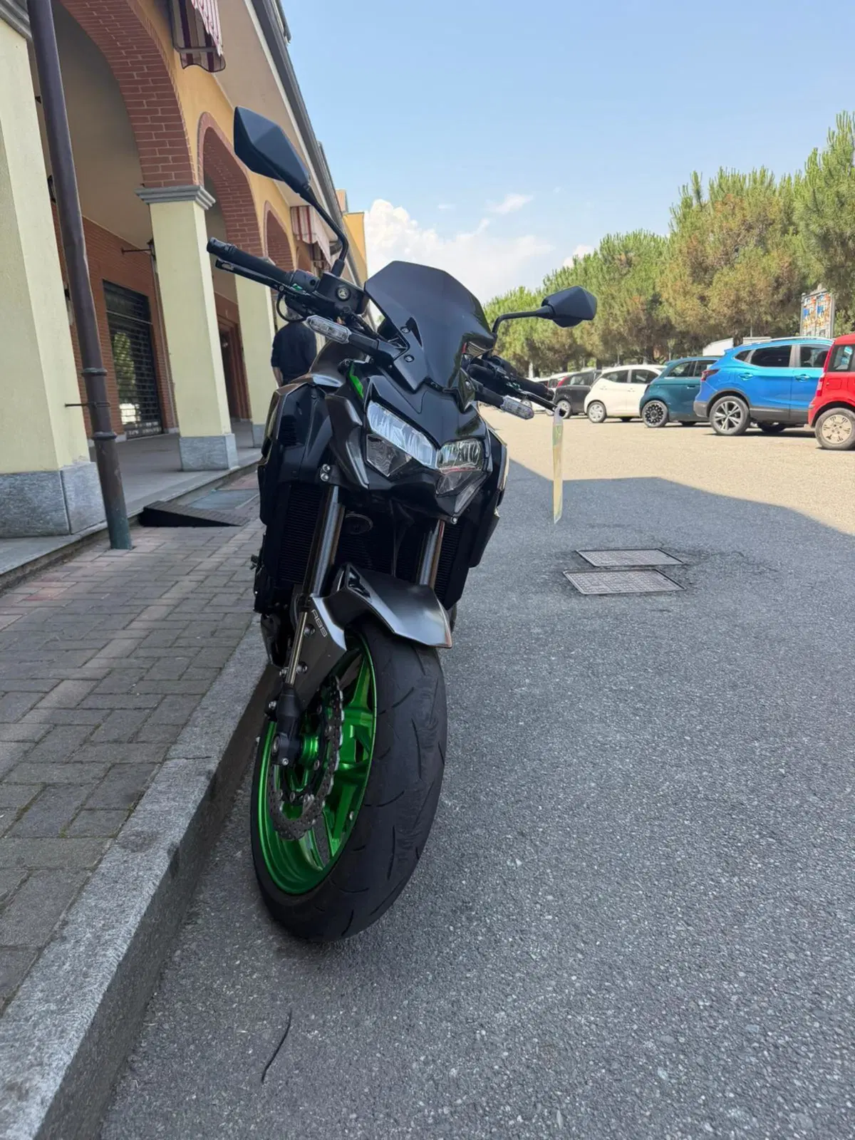 Kawasaki Z 900 (2021 - 24) (8)
