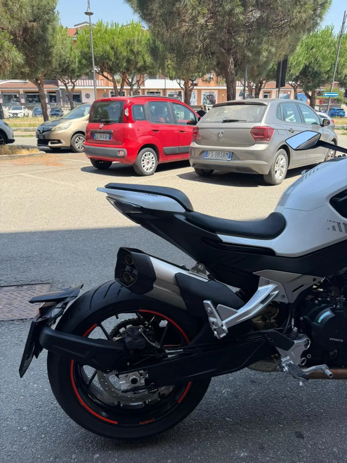CFMOTO 800NK Advanced (2023 - 26) (11)