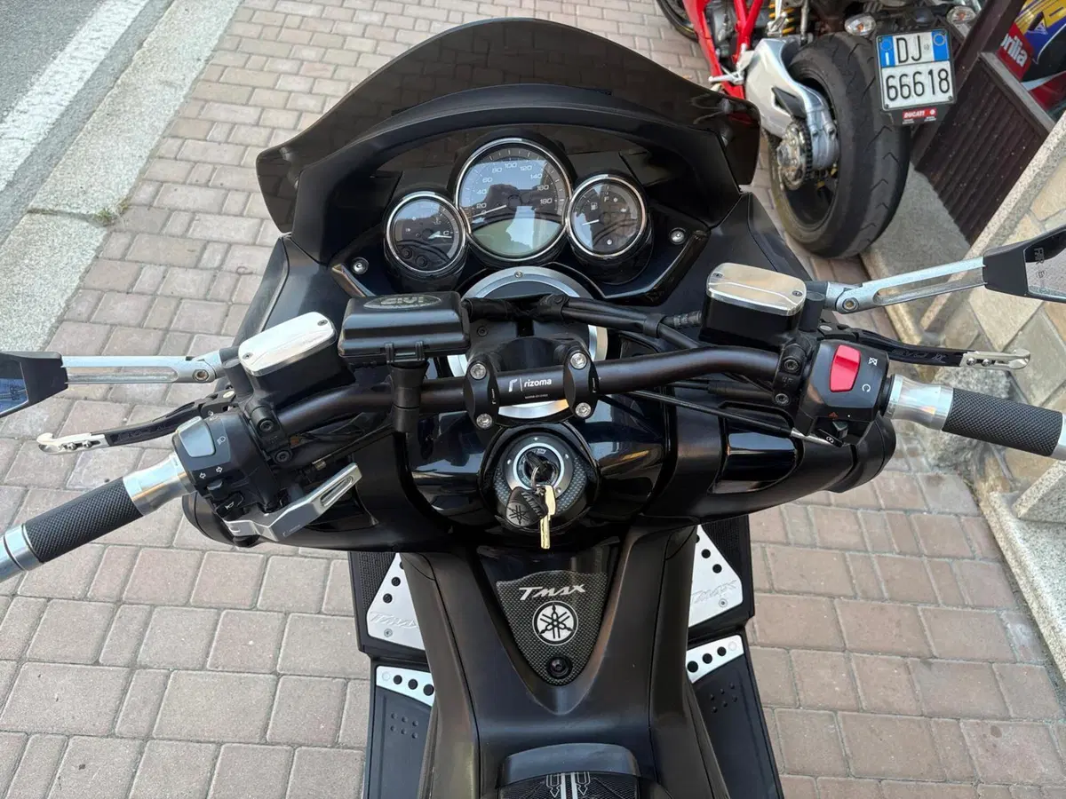 Yamaha T-Max 500 (2008 - 12) (13)