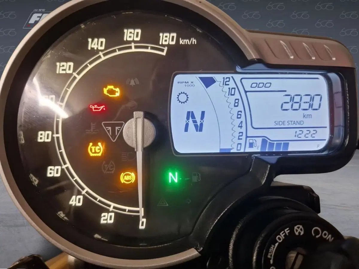 Triumph Speed 400 (2024 - 26) (5)
