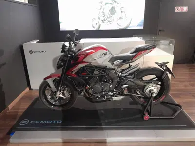 MV Agusta Brutale 800 RR (2021 - 25) usata