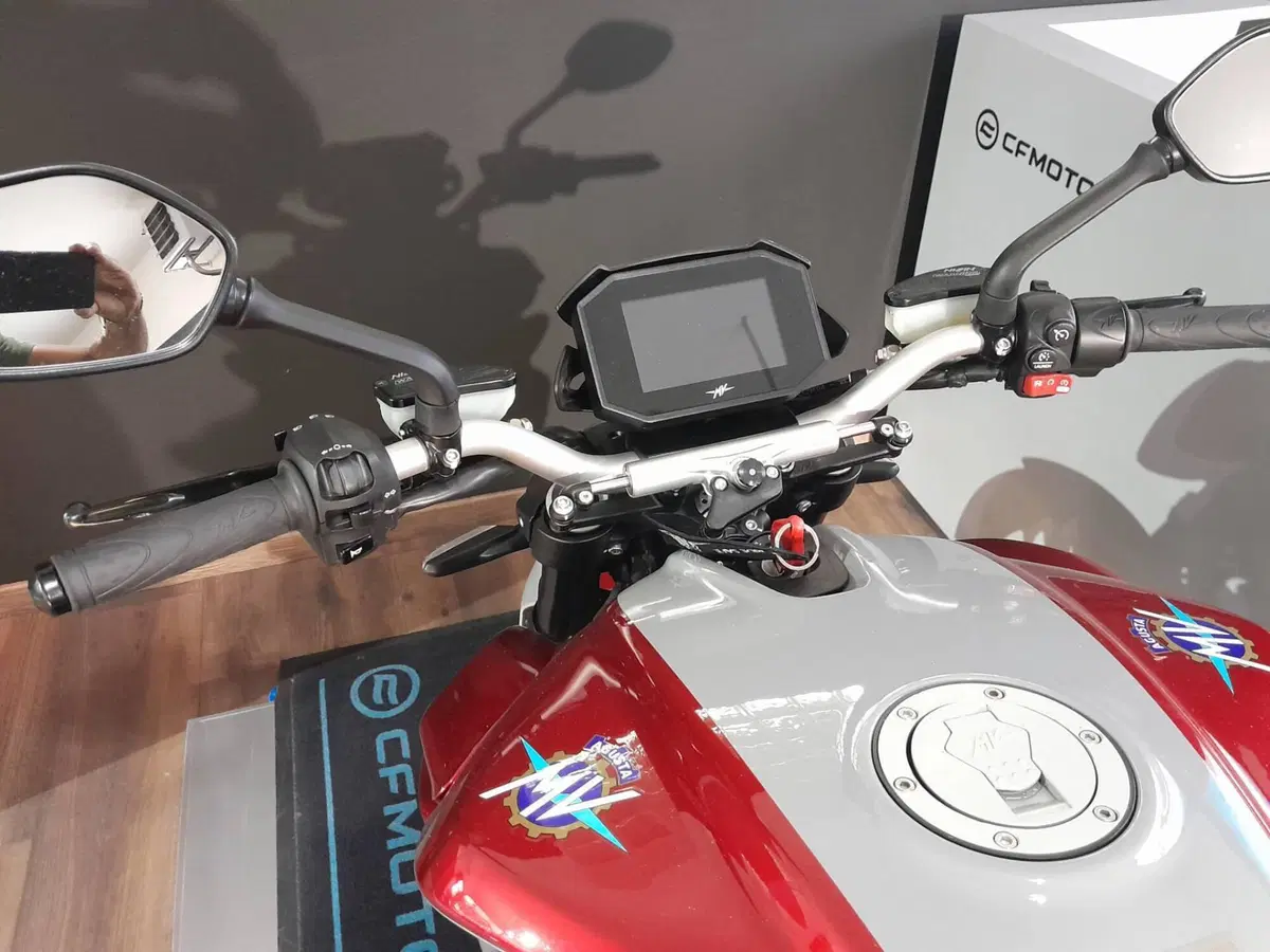 MV Agusta Brutale 800 RR (2021 - 25) (9)