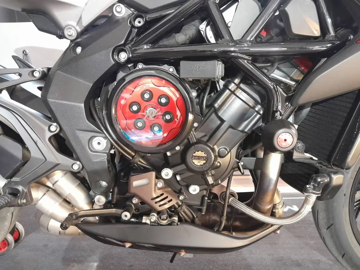 MV Agusta Brutale 800 RR (2021 - 25) (13)