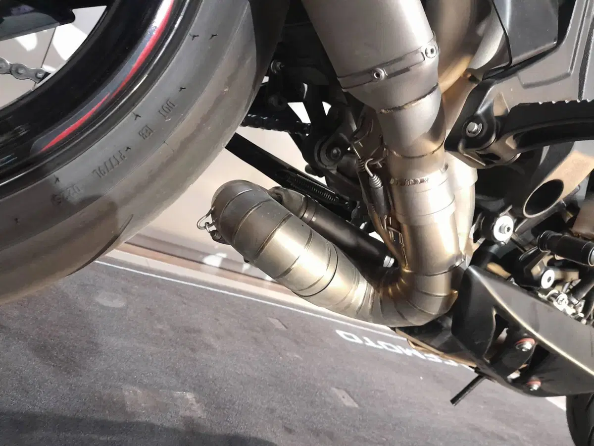 MV Agusta Brutale 800 RR (2021 - 25) (17)