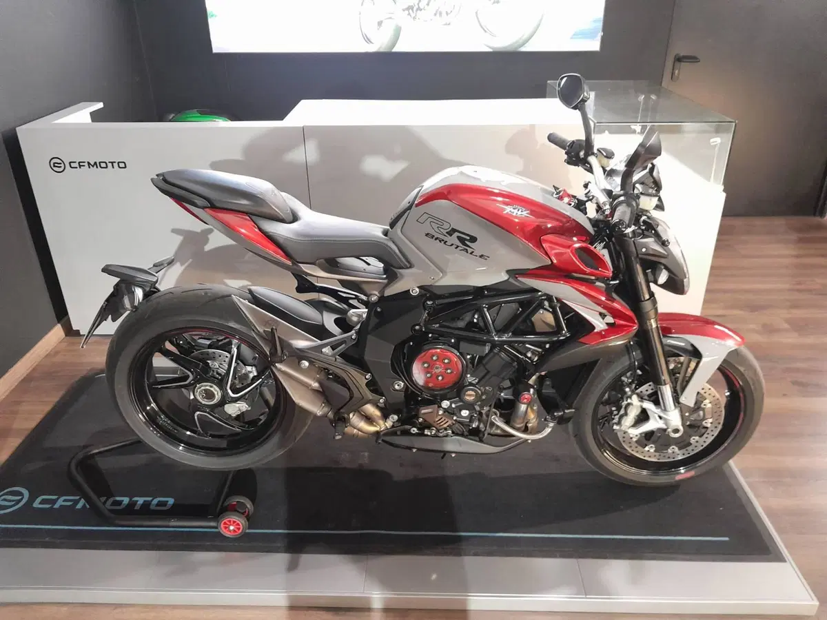 MV Agusta Brutale 800 RR (2021 - 25) (20)
